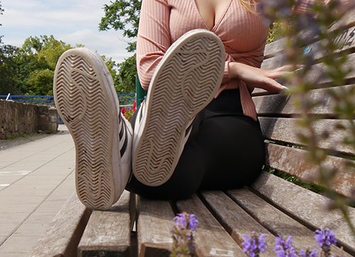 Nicole Posing Schuhe